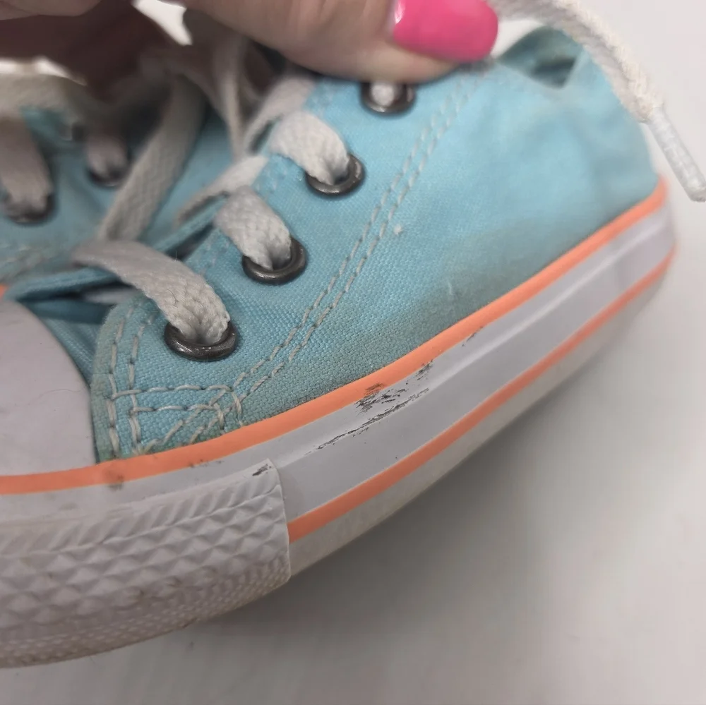 Converse Chuck Taylor All Star Child's Low Top Aqua Canvas Sneaker Size 7